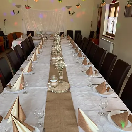 Bibic Vendeghazak Guest house *