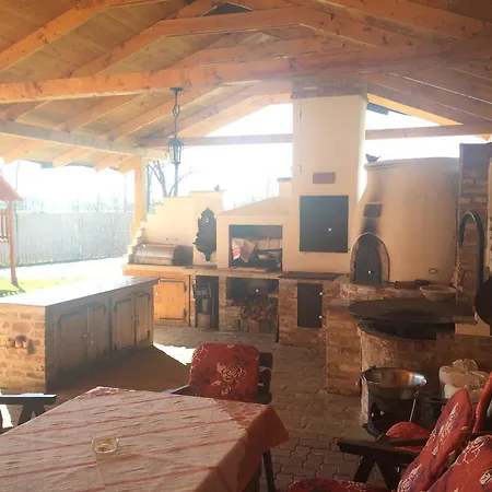 Bíbic 3* Nagybajom