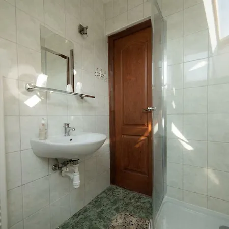 Bibic Vendeghazak Nagybajom