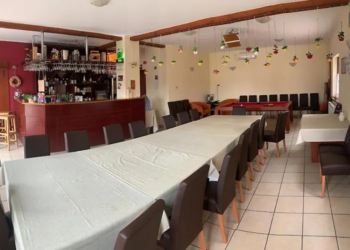 Bibic Vendeghazak Konukevi 3*
