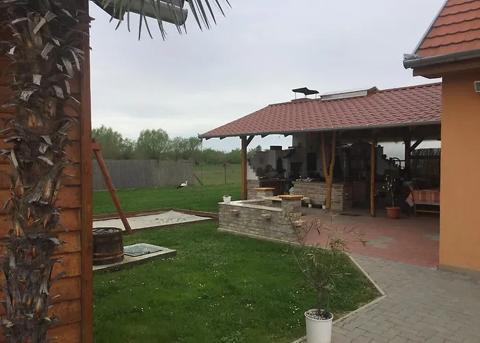 Konukevi Bibic Vendeghazak Nagybajom
