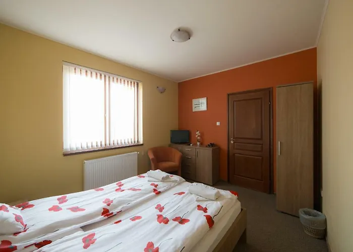 Bibic Vendeghazak Konukevi 3*